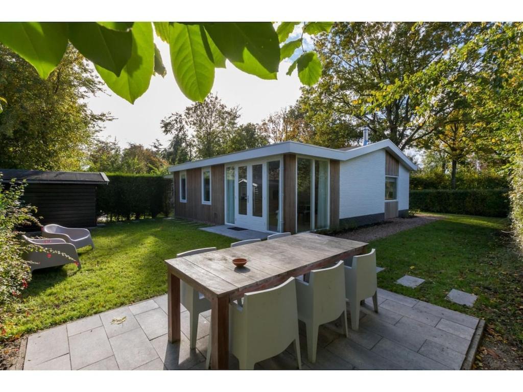Beautiful Holiday Home With Sauna In A Quiet Wooded Area In Oostkapelle Exterior photo