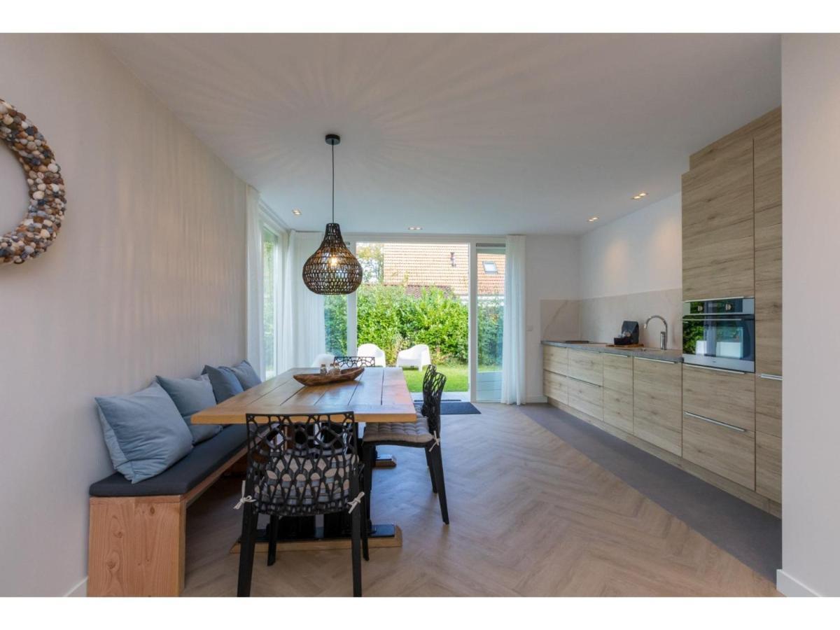 Beautiful Holiday Home With Sauna In A Quiet Wooded Area In Oostkapelle Exterior photo