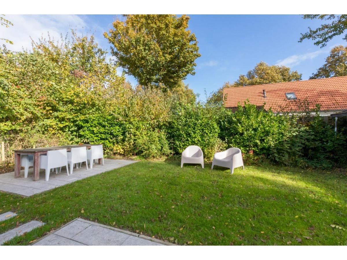 Beautiful Holiday Home With Sauna In A Quiet Wooded Area In Oostkapelle Exterior photo